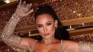 De vestido curtinho, Larissa Manoela exibe pernões em look luxuoso e fãs babam: "Apaixonado" - Reprodução/ Ricardo Augusto