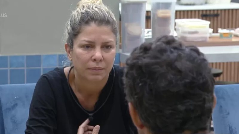 A Fazenda: Bárbara desiste do prêmio e revela torcida por peão: "Quero que ganhe" - Reprodução/Record TV