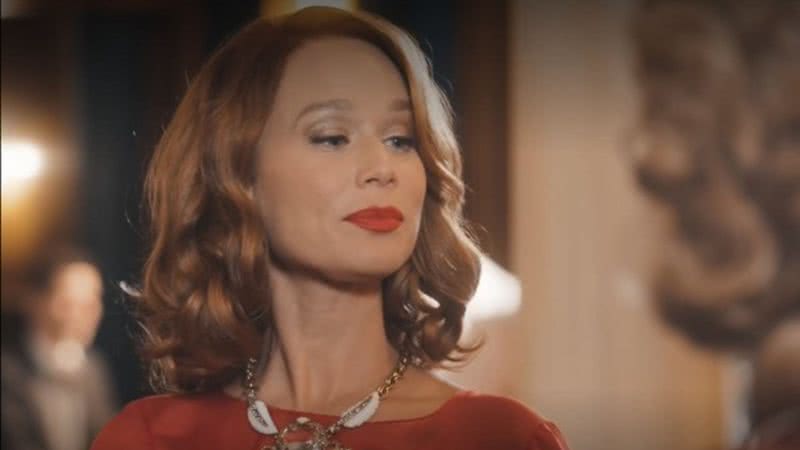 Amor Perfeito: Aproveitando distração de Marê, Gilda comete novo crime - Reprodução/TV Globo