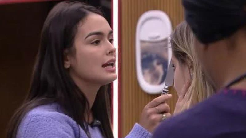 BBB23: Treta! Larissa parte pra cima de brother em briga acalorada: "Arregão" - Reprodução/ Globo