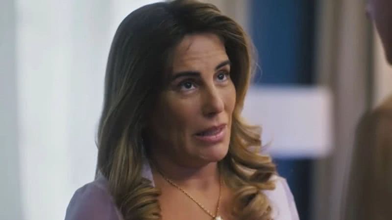 Terra e Paixão: Irene trai Antônio ao descobrir riqueza de Aline - Reprodução/TV Globo