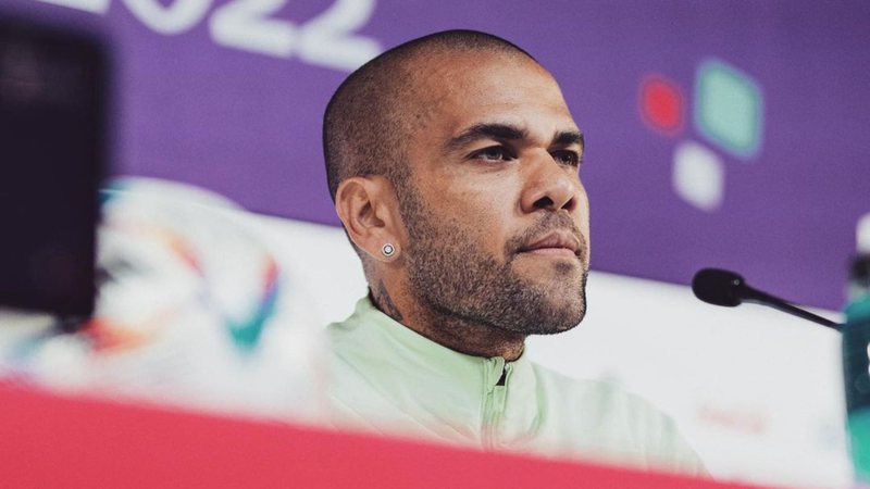 Daniel Alves é preso pela polícia após prestar depoimento - Reprodução/ Instagram