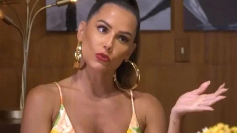 Deborah Secco relembrou a vez em que flagrou um ex-marido a traindo - Reprodução/GNT