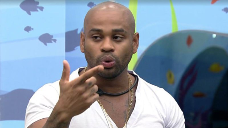 BBB23: Cézar Black se revolta e anuncia voto até o final do programa: "Vai ser nela" - Reprodução/ TV Globo