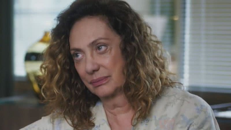 Terra e Paixão: Em ameaça, Agatha confessa repetição de crime e choca Hélio - Reprodução/TV Globo