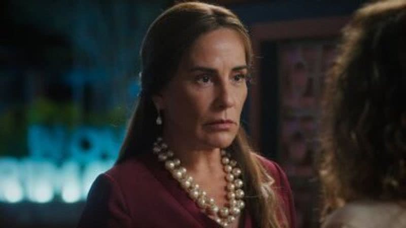 Terra e Paixão: Agatha causa discórdia entre Irene e Graça - Reprodução/TV Globo