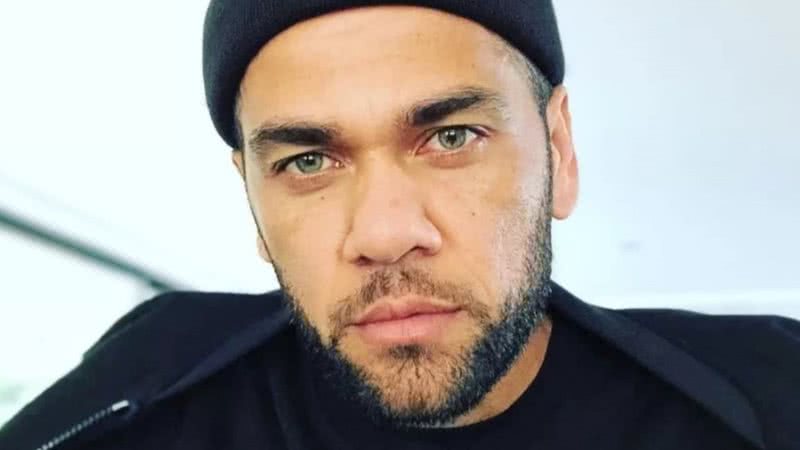 Daniel Alves foi condenado pelo estupro de uma mulher em Barcelona - Fotos: Reprodução/Instagram