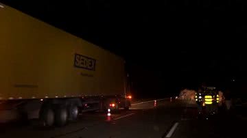 Caminhão dos Correios com doações para o Rio Grande do Sul sofreu acidente - Reprodução/Globo