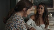 Dona Patroa (Camila Morgado) e Sandra (Giullia Buscacio) de Renascer - Reprodução/Globo