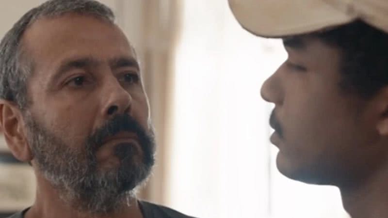 José Inocêncio (Marcos Palmeira) e João Pedro (Juan Paiva) de Renascer - Reprodução/Globo