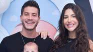 Filho de Arthur Aguiar surge de terno em mesversário de três meses: "Lindo" - Reprodução/Ingryd Alves