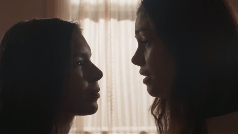 Ritinha (Mell Muzzillo) e Eliana (Sophie Charlotte) de Renascer - Reprodução/Globo