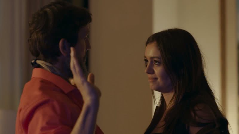 Egídio (Vladimir Brichta) e Eliana (Sophie Charlotte) de Renascer - Reprodução/Globo