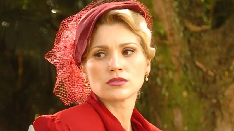 Cristina (Flávia Alessandra) de Alma Gêmea - Reprodução/Globo