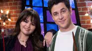 Selena Gomez e David Henrie em Wizards Beyond Waverly Place - Divulgação/Disney+