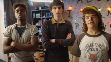 Caleb McLaughlin, Finn Wolfhard e Gaten Matarazzo nos bastidores da 5ª temporada de Stranger Things - Divulgação/Netflix