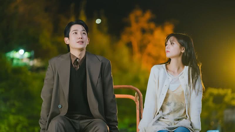 por Jung Hae-in e Jung So-min em O Amor Mora ao Lado - Divulgação/Netflix