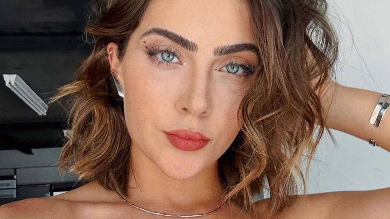 Jade Picon revela suas inspirações para a AURA Beauty e destaca a beleza e o carisma de Grazi Massafera como uma das escolhas dos sonhos para representar sua nova linha de cosméticos - Créditos: Reprodução