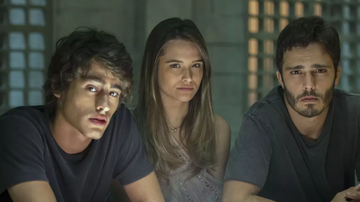 Triângulo amoroso formado de Além do Horizonte foi cancelado após desempenho da novela - Reprodução/Globo