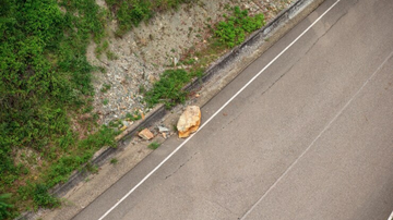 Criança morre esmagada por pedra e gera comoção no DF - Reprodução