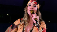 Claudia Leitte interrompe micareta e dá bronca: 'Não se brinca com arma'Claudia Leitte defendeu seus fãs durante um episódio que ocorreu no Bloco Largadinho, na primeira noite do Carnatal. A cantora parou o seu show e, de cima do trio, pediu para que paras - Webert Belicio / Agnews