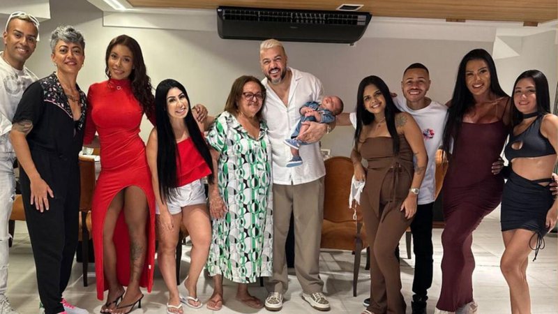 Reataram? Belo e Gracyanne Barbosa passam natal juntos - Reprodução/ Instagram