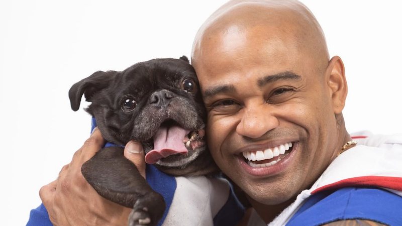 Com câncer, cachorro de Cézar Black precisará amputar a pata - Foto: Reprodução/Instagram