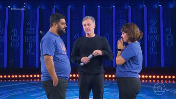 Luciano Huck com Will e Ariane no The Wall, do Domingão - Reprodução/Globo