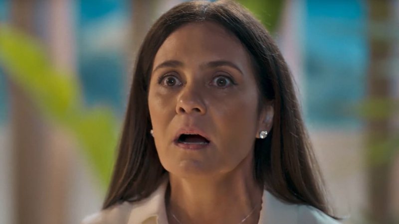 Mércia (Adriana Esteves) de Mania de Você - Reprodução/Globo