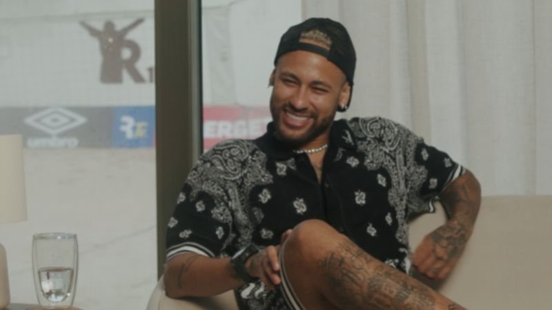 Neymar Jr. em entrevista para a Romário TV - Reprodução/YouTube