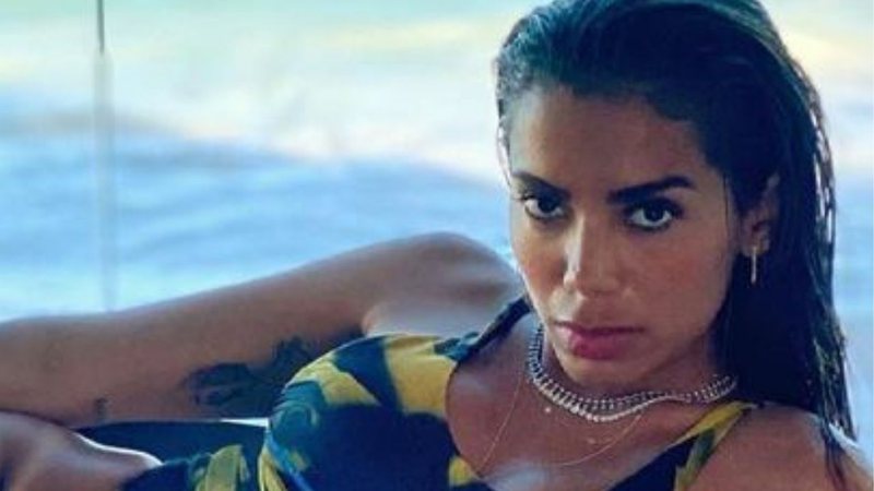 Nos Estados Unidos, Anitta se hospeda em um dos imóveis mais caros da região avaliado em R$ 25 milhões - Reprodução/Instagram