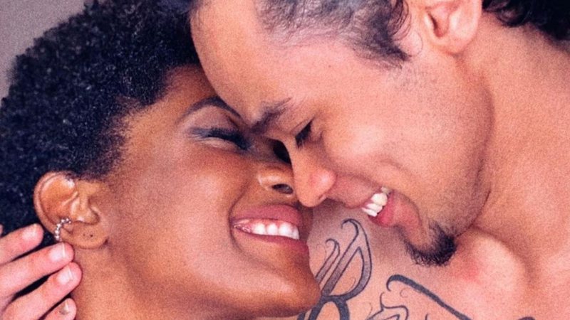 Erika Januza comemora um ano de namoro com filho de Carol Nakamura: "não pensamos que seria tão intenso" - Reprodução/Instagram