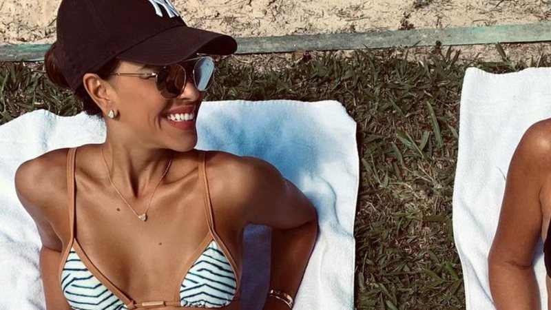 Mãe de Mariana Rios chama atenção ao surgir em clique de biquíni - Instagram