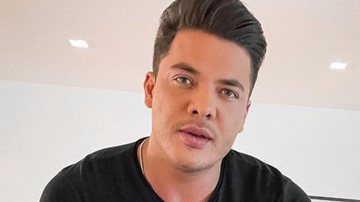 Em clique raríssimo, Wesley Safadão abre a intimidade da família e posa com parentes: "Pessoas que eu amo" - Reprodução/Instagram