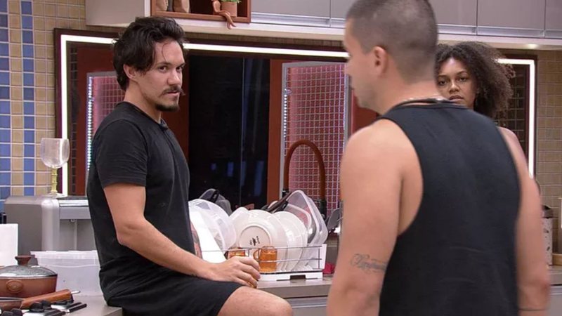 Eliezer rebateu Arthur Aguiar ao ser alfinetado pelo brother no BBB22 - Reprodução/TV Globo