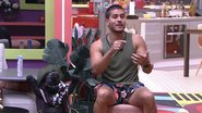 Arthur Aguiar explicou como se sentiu com a fantasia de coelho para retornar ao BBB22 - Reprodução/TV Globo