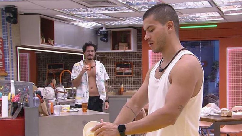 BBB22: Arthur confessa que foi planta após alfinetada de Eliezer: "Nosso destino" - Reprodução/TV Globo