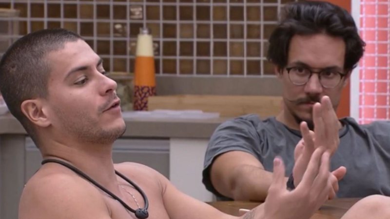 BBB22: Aproximação de Arthur Aguiar com Eliezer gera reviravolta: "Quero na final" - Reprodução/TV Globo