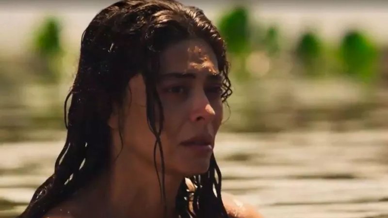 Após uma recaída, Maria Marruá vira uma fera e tenta se matar em um rio nas terras pantaneiras; confira o que vai acontecer - Reprodução/TV Globo