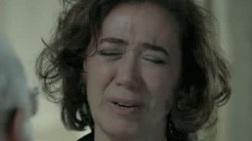 A madame acabará em uma tristeza profunda após a falsa morte do comendador; veja - Reprodução/TV Globo