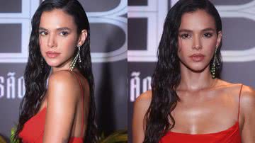 Bruna Marquezine desenha silhueta cheia de curvas com vestido vermelho fatal em baile de gala - AgNews/Leo Franco