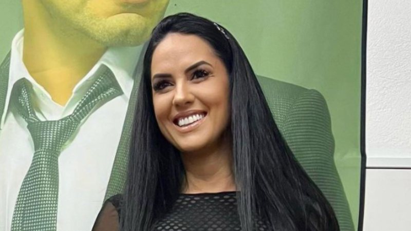 Graciele Lacerda deixa pernões de fora com microvestido: "Perfeita" - Reprodução/Instagram