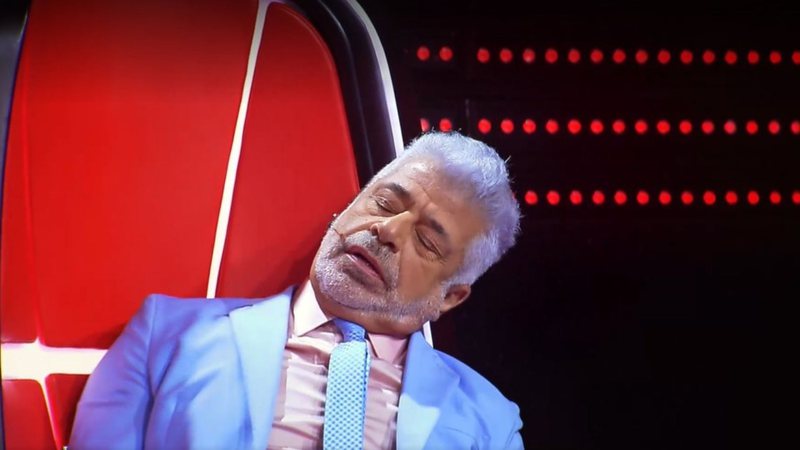 Como assim? Lulu Santos desmaia durante o 'The Voice Brasil' e gera reações - Reprodução/TV Globo