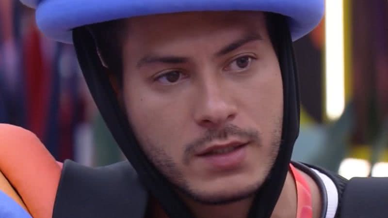 BBB22: Arthur Aguiar fecha a cara e dá opinião forte: "Isso é um jogo" - Reprodução / TV Globo