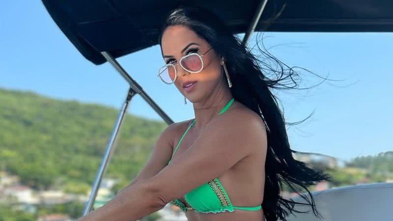 De biquíni, Graciele Lacerda abusa da sensualidade e exibe tanquinho: “Perfeita” - Instagram