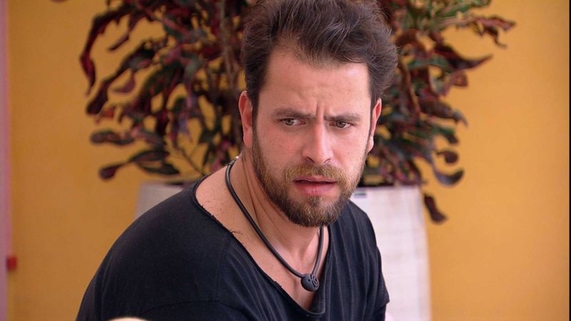 BBB22: Fim da linha? Gustavo se une a brother e decreta voto: "Vai ter que rebolar" - Reprodução/TV Globo