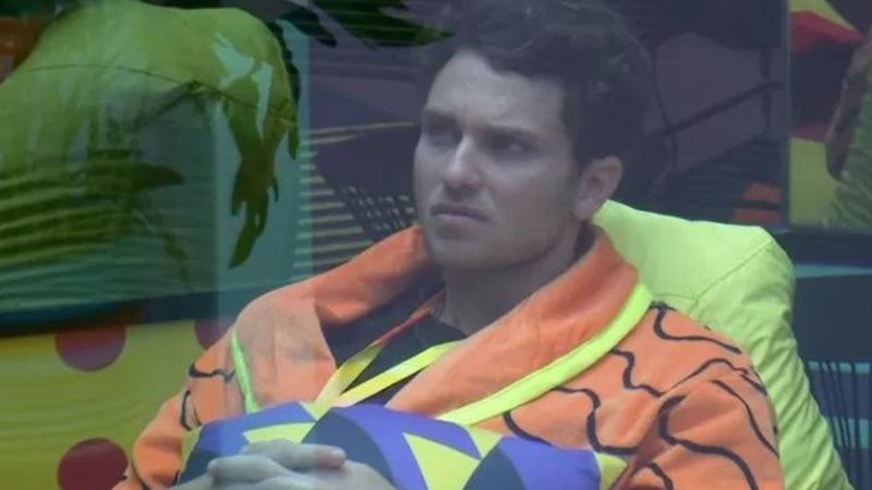 BBB22: Lucas se emociona e anuncia que vai doar os R$ 20 mil que ganhou: "Lutando" - Reprodução/TV Globo