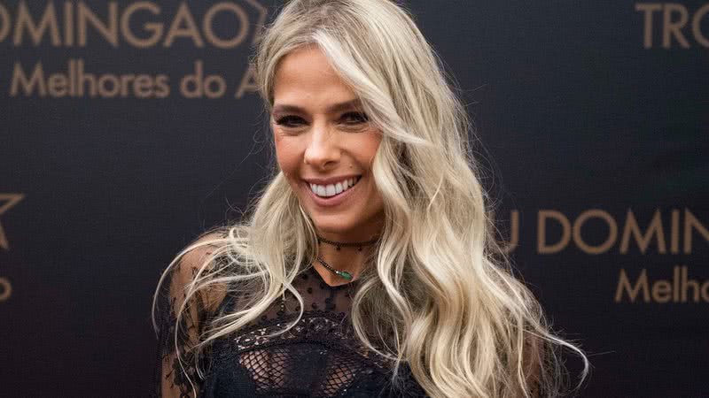 Adriane Galisteu: novo contrato - TV Globo