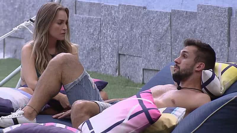 Arthur e Carla trocam acusações no BBB21 - Reprodução/TV Globo