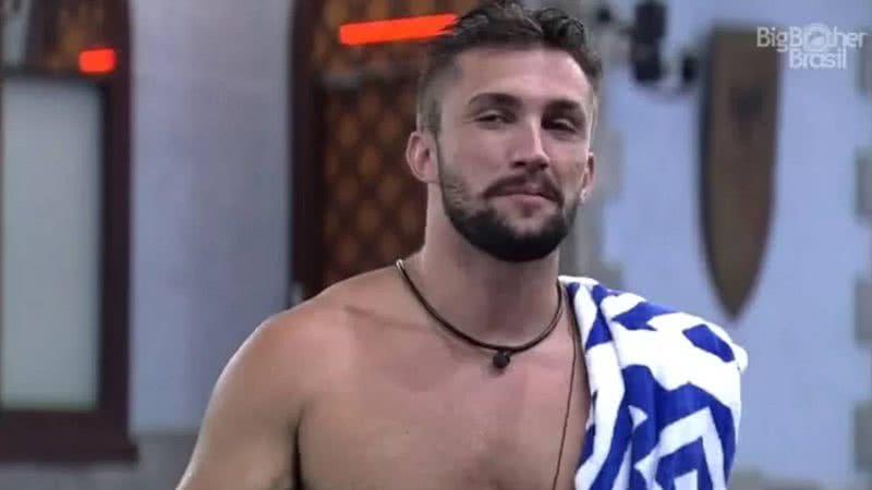 BBB21: Já? Após vencer a Prova do Líder, Arthur bate o martelo e define indicação de sister: "Ela sabe" - Reprodução/TV Globo